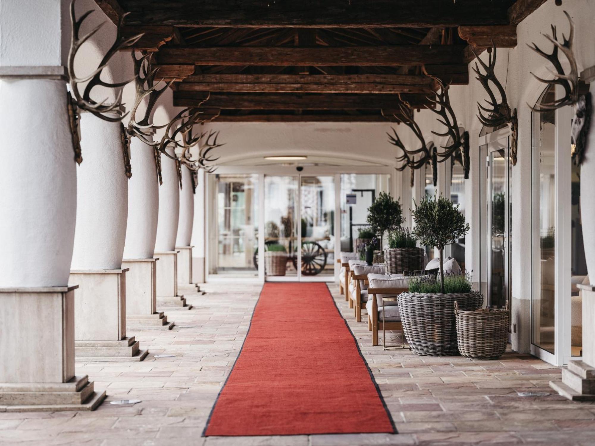 Hotel Oberforsthof Sankt Johann im Pongau Bagian luar foto