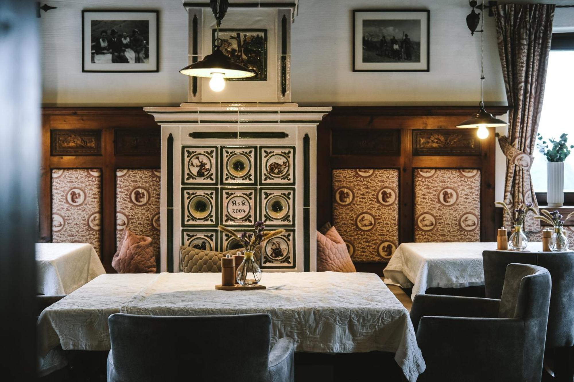 Hotel Oberforsthof Sankt Johann im Pongau Bagian luar foto